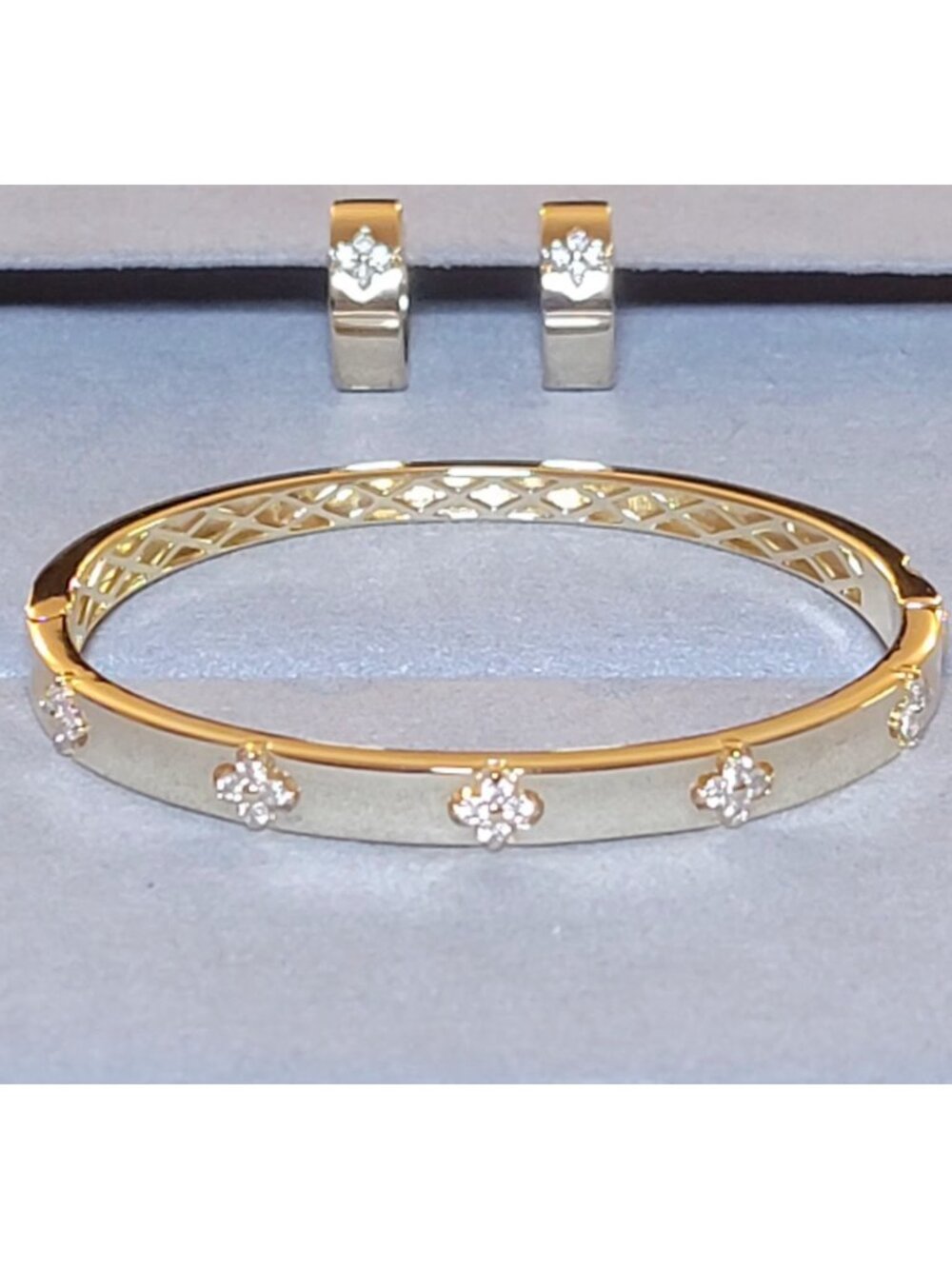 2-Piece Clover Moissanite Jewelry Set 14K Gold Plated Earrings Bracelet NWT